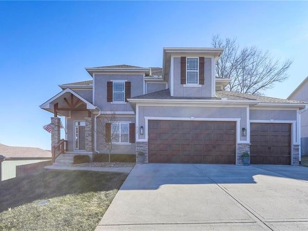 117 E Maple Street, Lone Jack, MO 64070