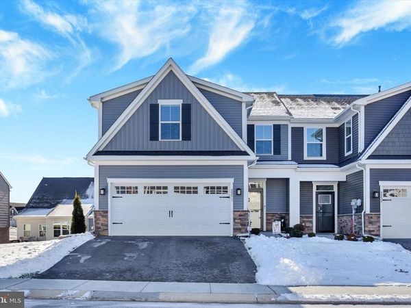 2231 CAROLINE LANE, HARRISBURG, PA 17110