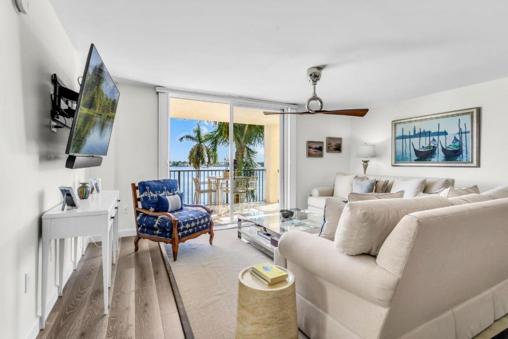 1801 N Flagler Drive, Unit 401, West Palm Beach, FL 33407 Photo