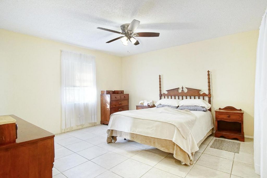 205 NE Ardsley Drive, Port Saint Lucie, FL 34983 Photo