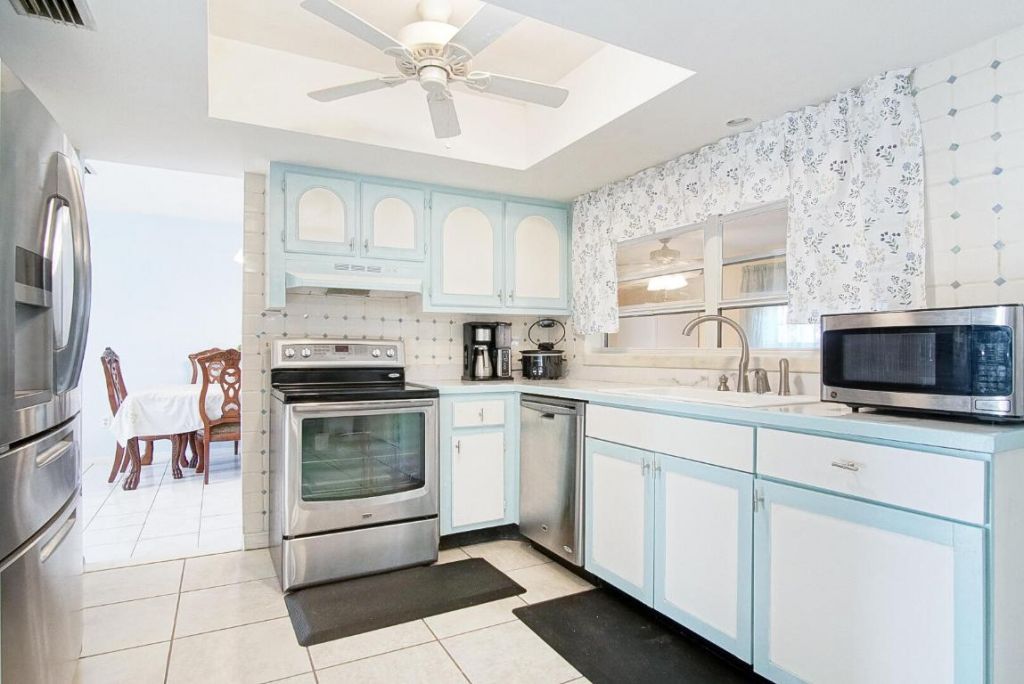 205 NE Ardsley Drive, Port Saint Lucie, FL 34983 Photo