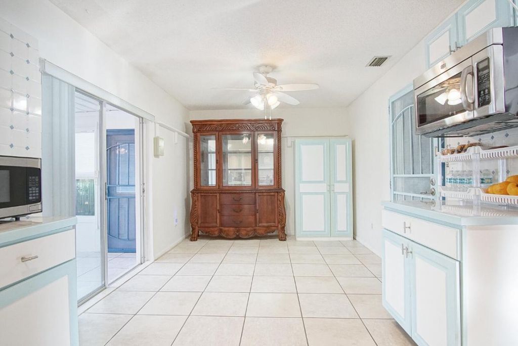 205 NE Ardsley Drive, Port Saint Lucie, FL 34983 Photo