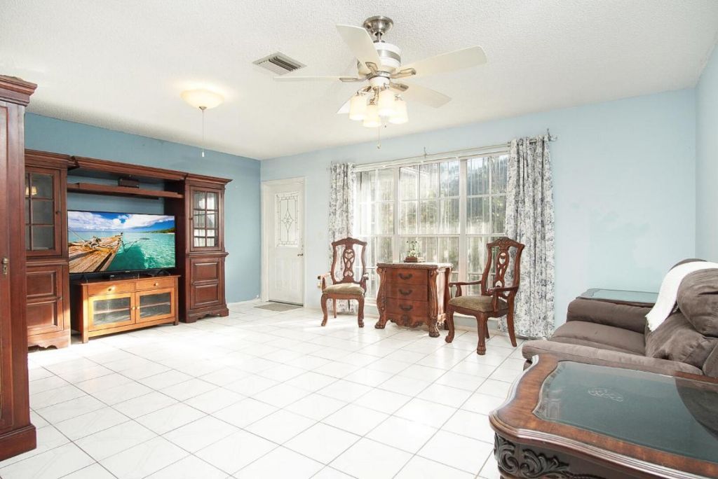 205 NE Ardsley Drive, Port Saint Lucie, FL 34983 Photo