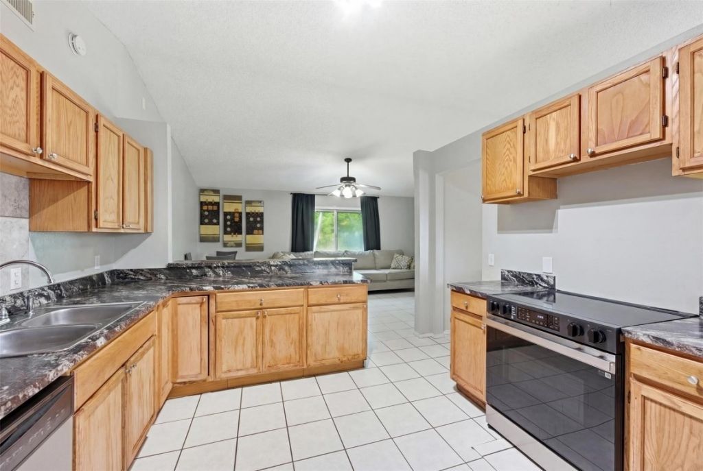 1258 SW Cynthia St, Port Saint Lucie, FL 34983 Photo