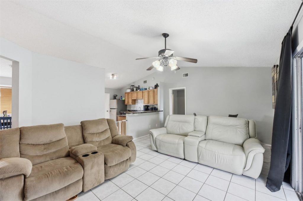 1258 SW Cynthia St, Port Saint Lucie, FL 34983 Photo