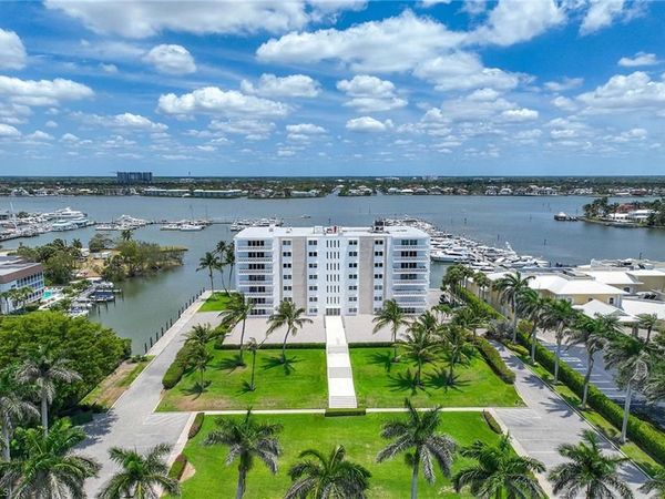 1325 7th ST S, Unit 2B, NAPLES, FL 34102