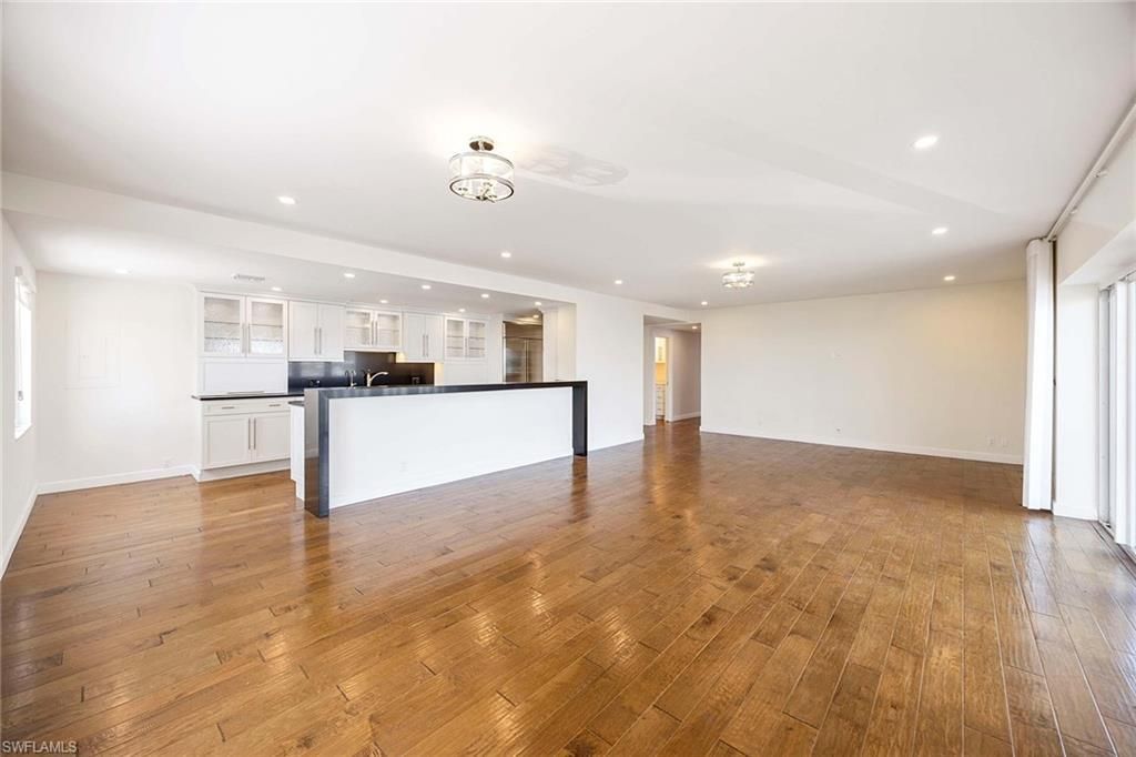 1325 7th St S, Unit 2B, Naples, FL 34102 Photo