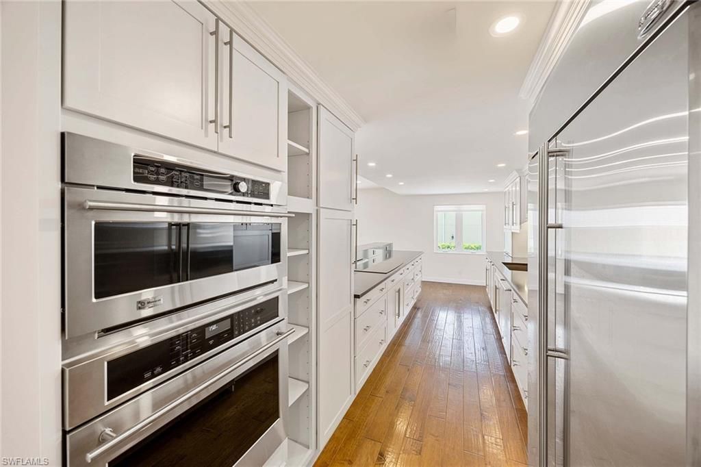 1325 7th St S, Unit 2B, Naples, FL 34102 Photo