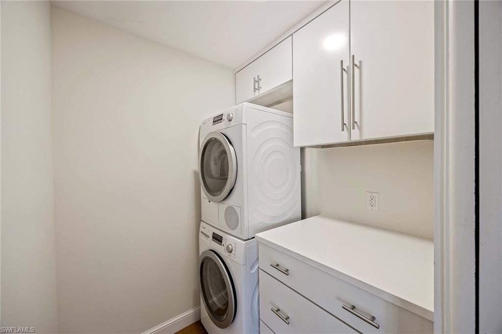 1325 7th St S, Unit 2B, Naples, FL 34102 Photo