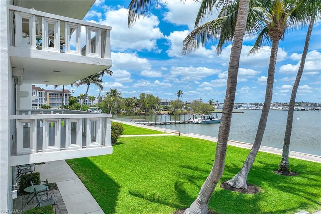 1325 7th St S, Unit 2B, Naples, FL 34102 Photo