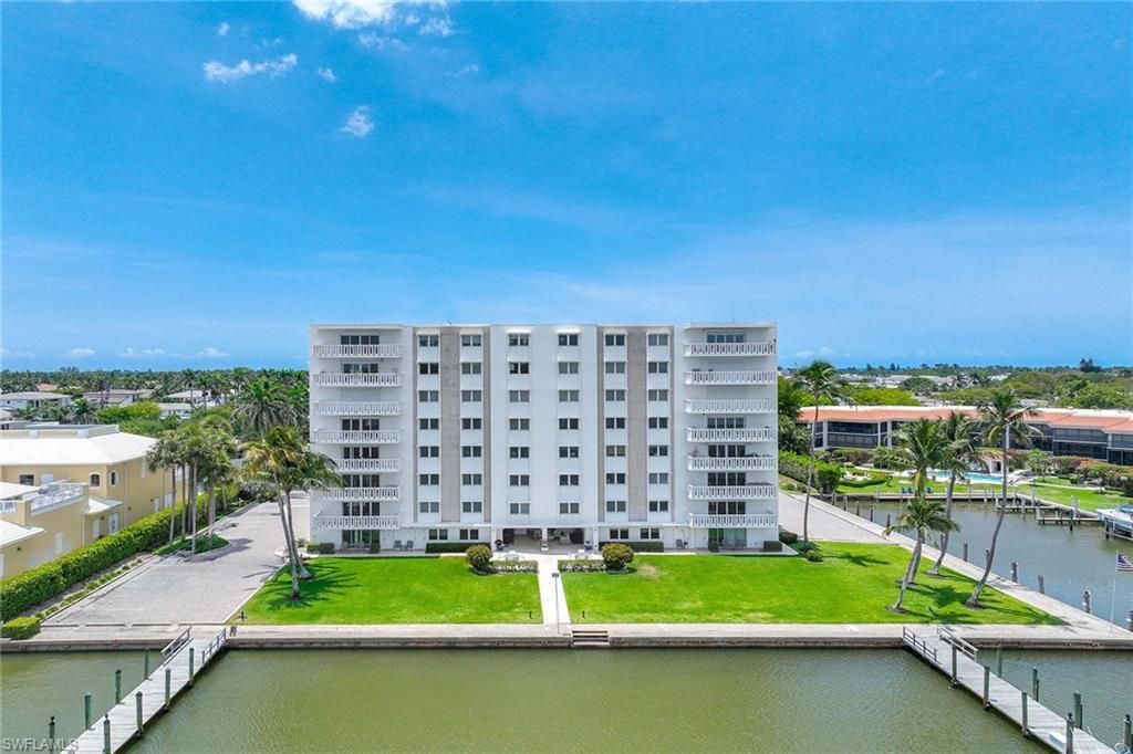 1325 7th St S, Unit 2B, Naples, FL 34102 Photo