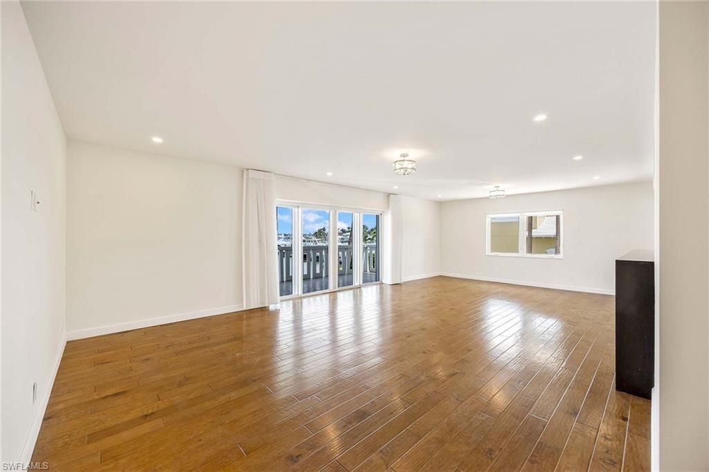 1325 7th St S, Unit 2B, Naples, FL 34102 Photo