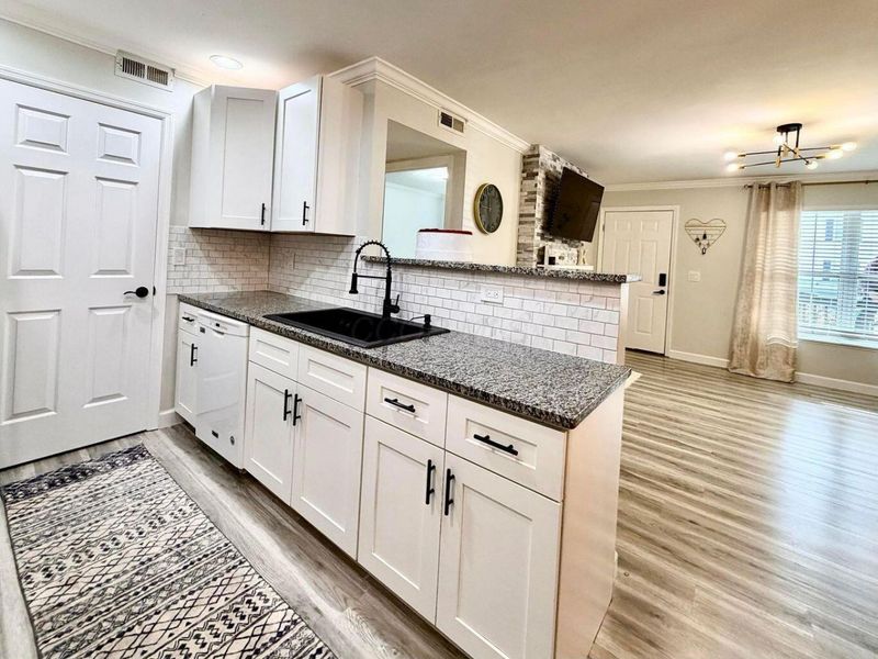 5412 Cedar Springs, Unit 5412A, Columbus, OH 43228 Photo 11