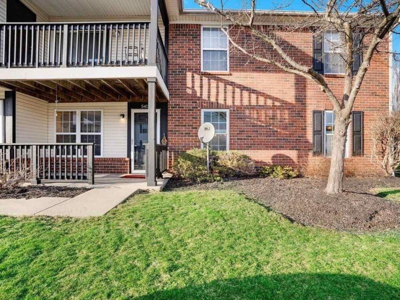 5412 Cedar Springs, Unit 5412A, Columbus, OH 43228 Photo 2