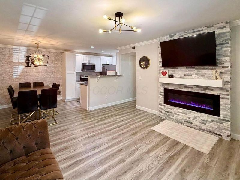 5412 Cedar Springs, Unit 5412A, Columbus, OH 43228 Photo 4