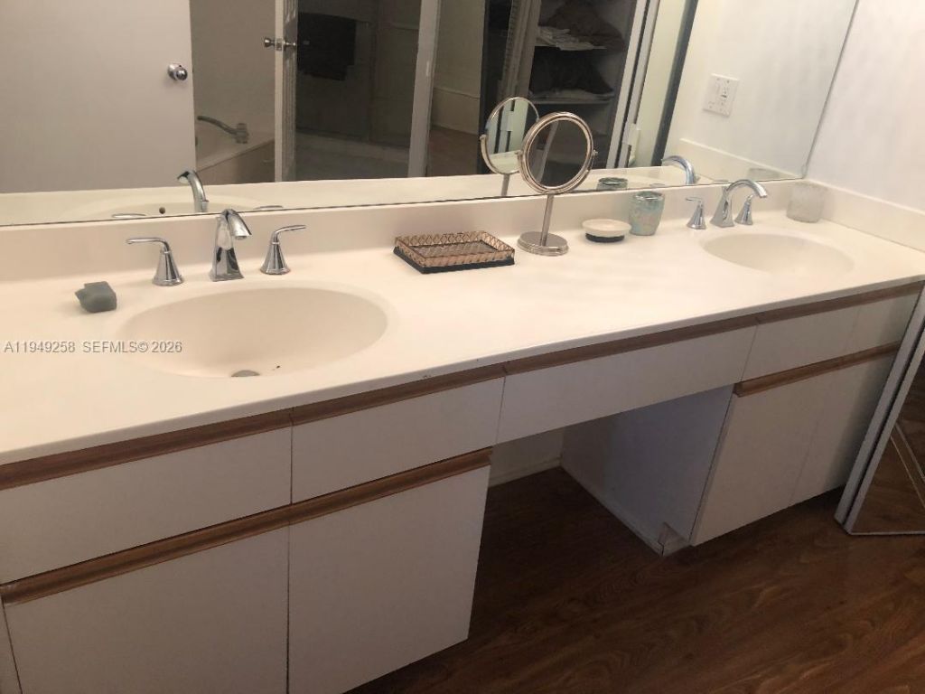 3400 NE 192nd St , Unit 609, Aventura, FL 33180 Photo