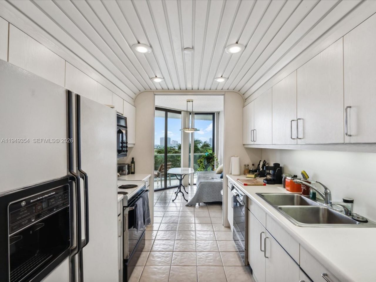 2800 Island Blvd, Unit 702, Aventura, FL 33160 Photo
