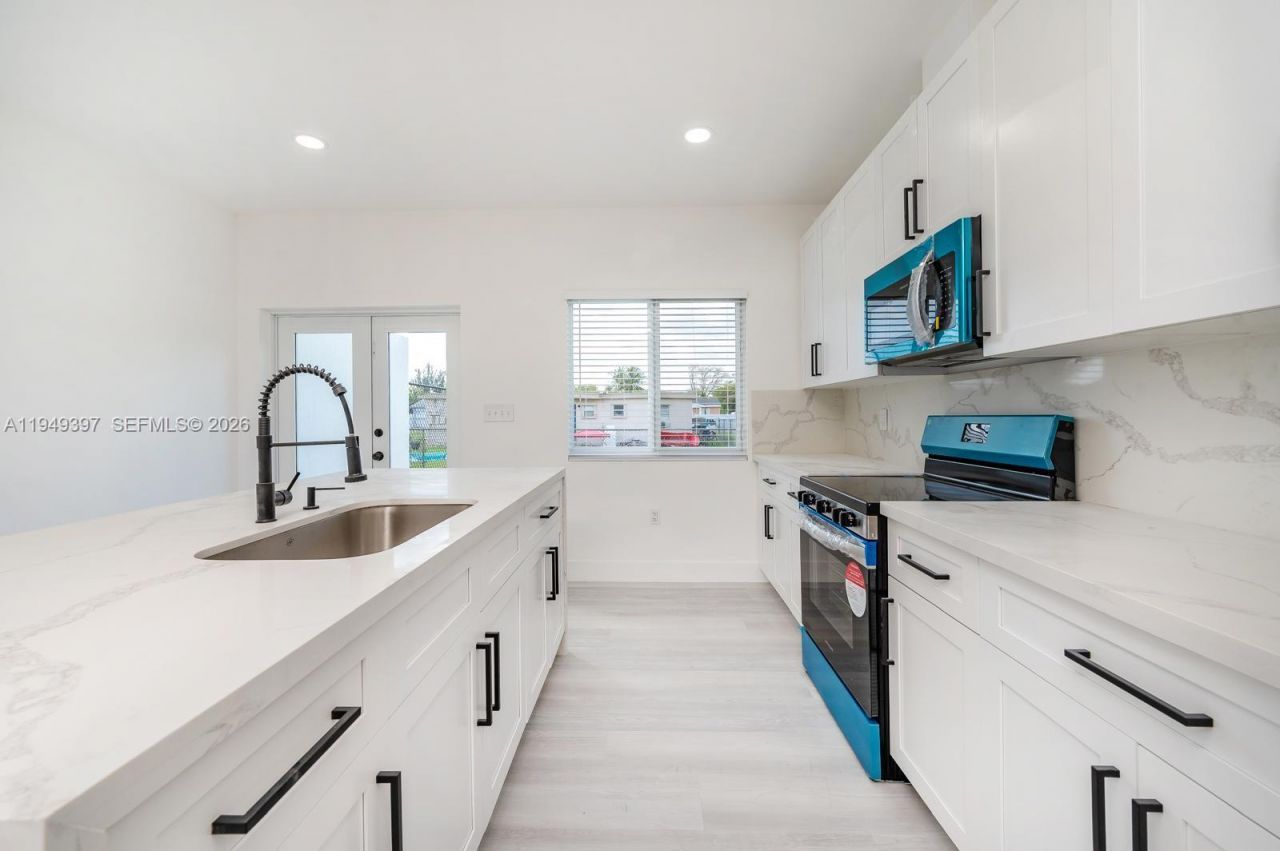 12047 12049 SW 213th St, Miami, FL 33177 Photo