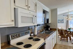 1980 Lark Dr. photo 4