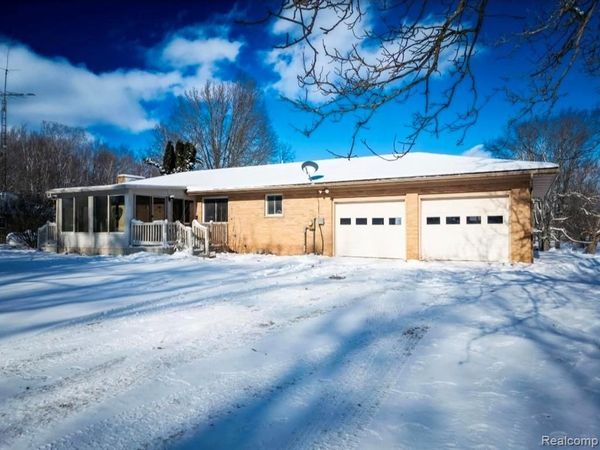 18820 Dexter Trail, Unadilla Twp, MI 48137