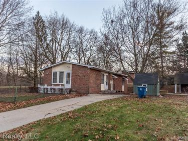 2071 WINEWOOD Avenue, Ann Arbor, MI 48103
