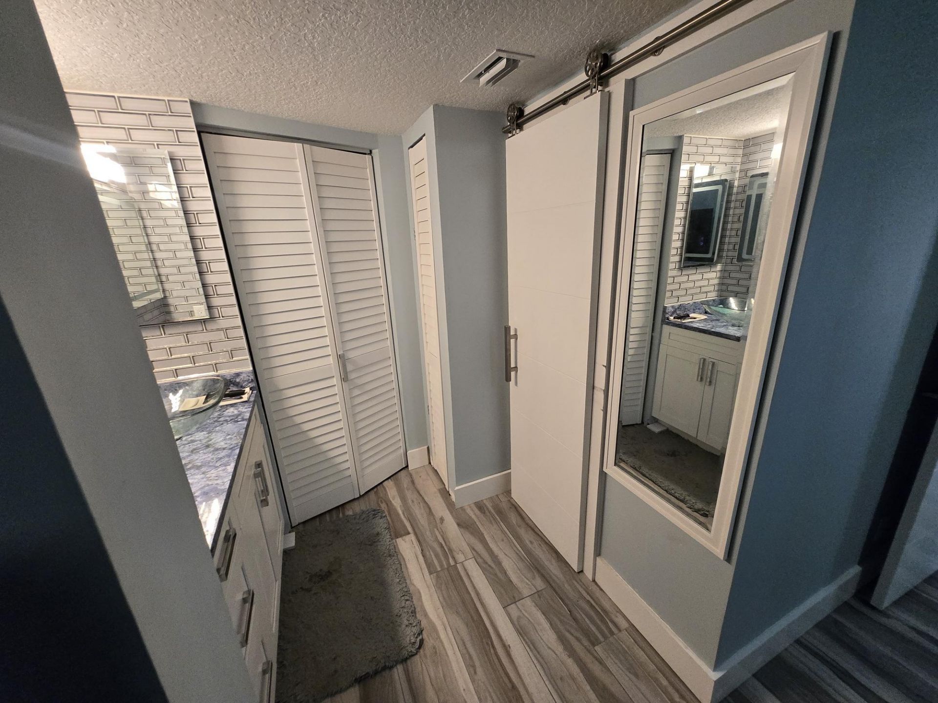 1105 Lake Shore Drive, Unit 102, Lake Park, FL 33403 Photo