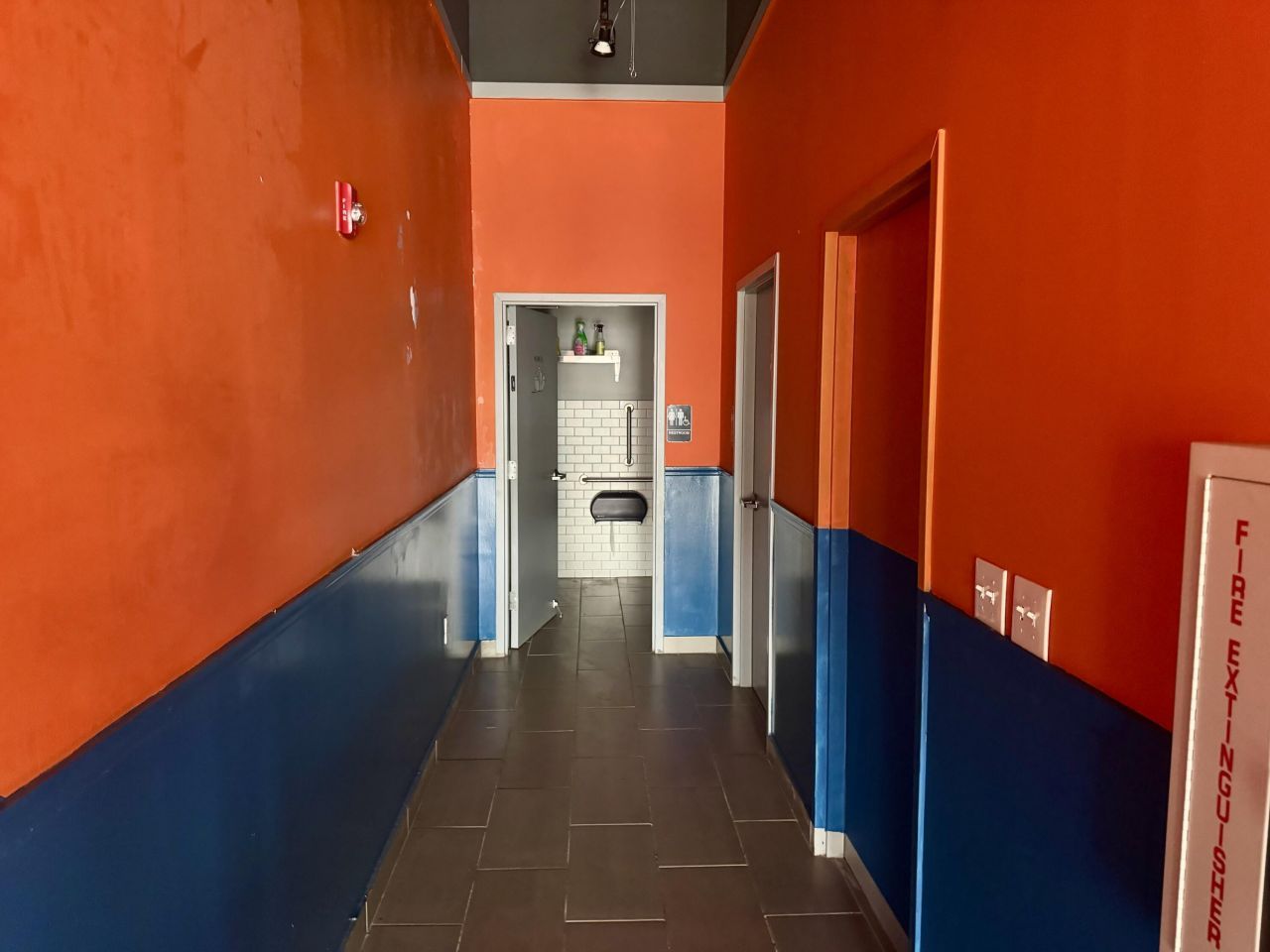 1097 N Main Street Photo 10