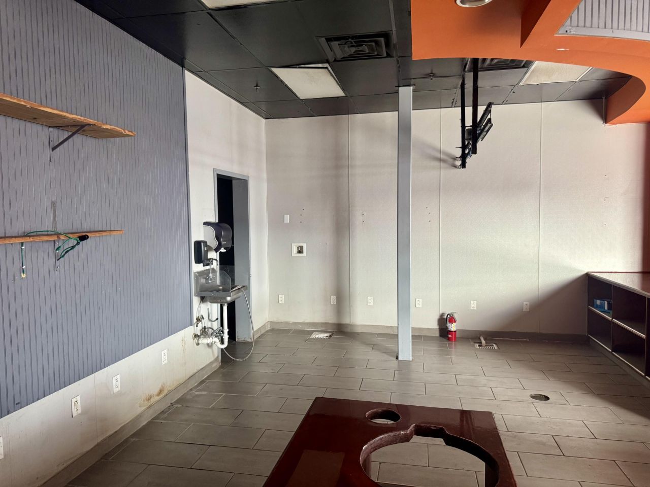 1097 N Main Street Photo 8