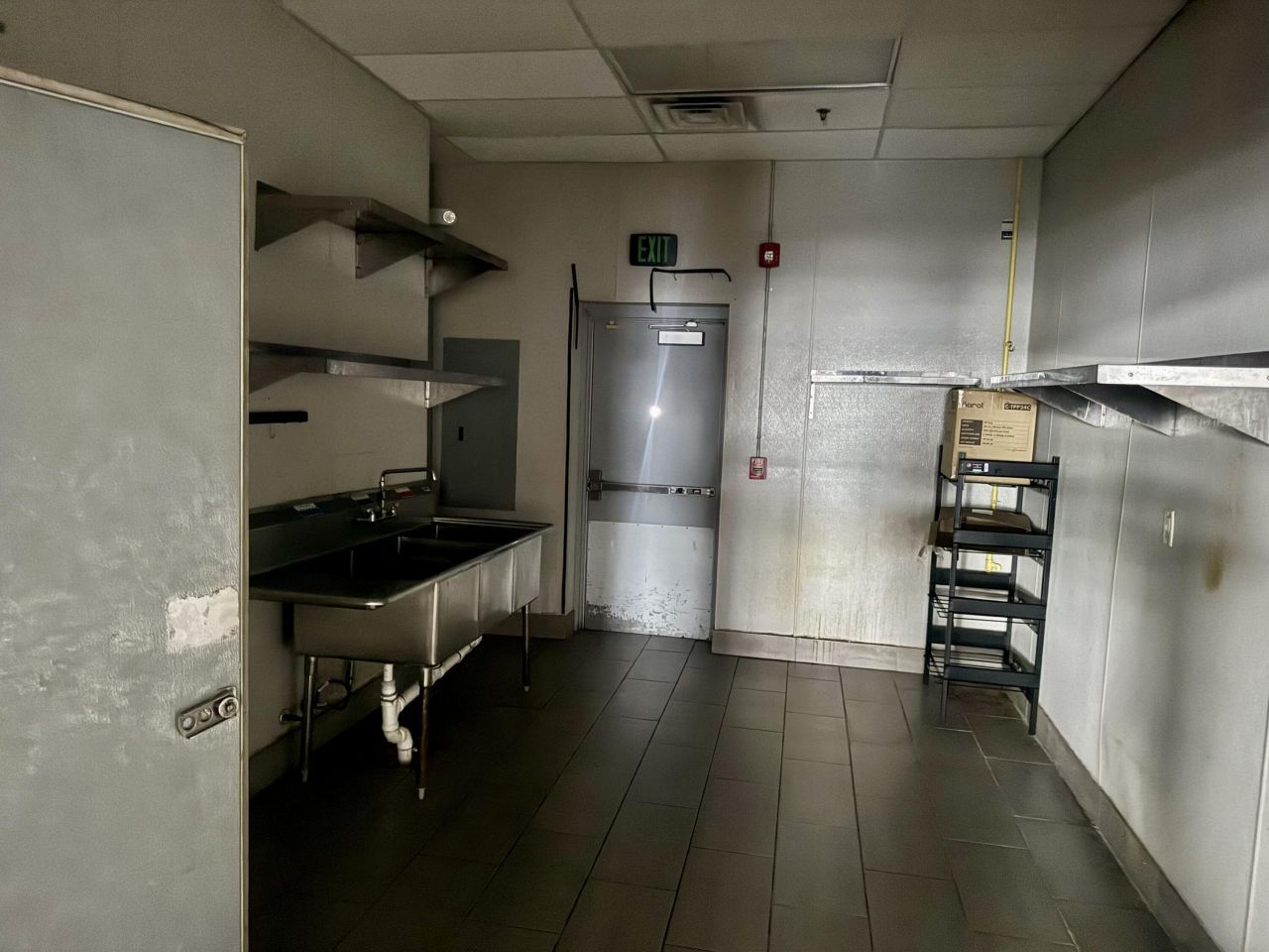 1097 N Main Street Photo 9