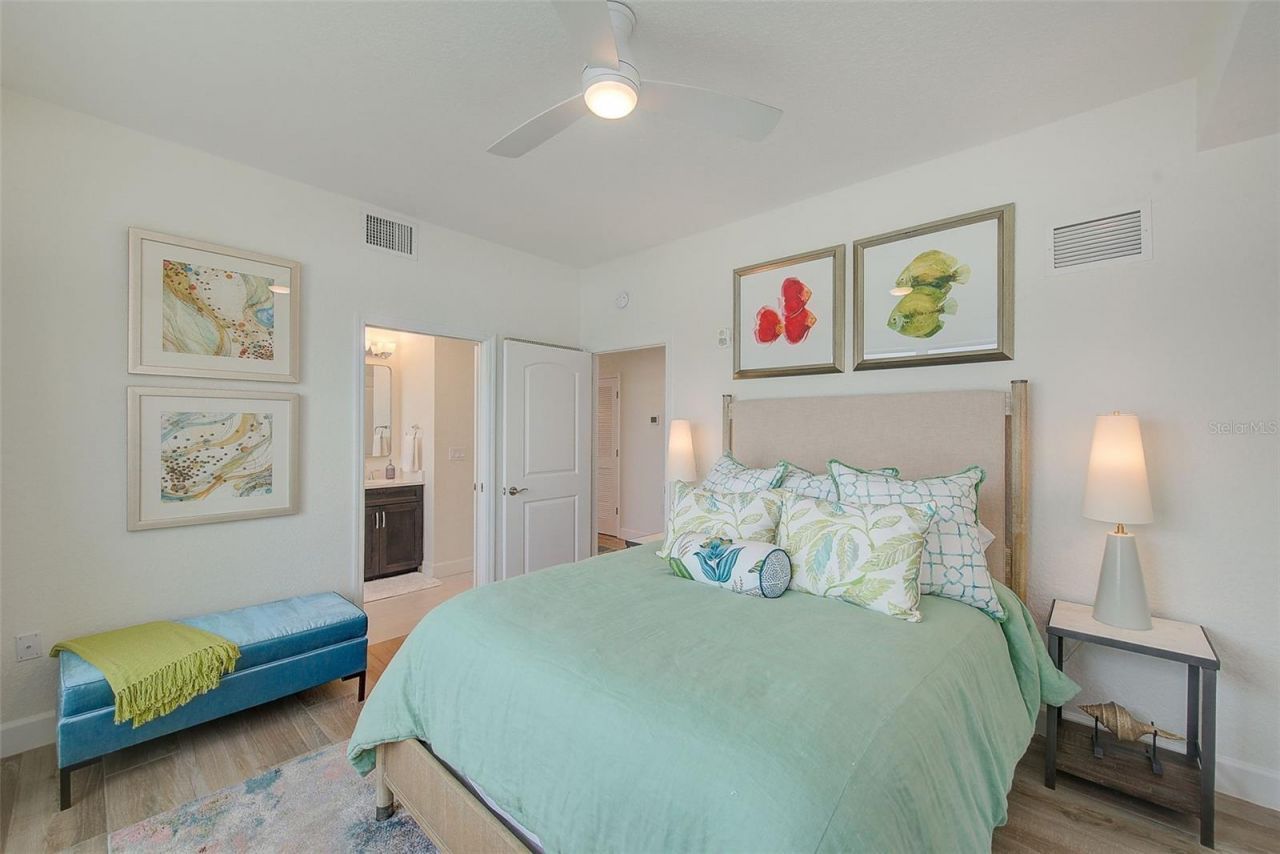 20001 Gulf Boulevard, Unit 301, Indian Shores, FL 33785 Photo