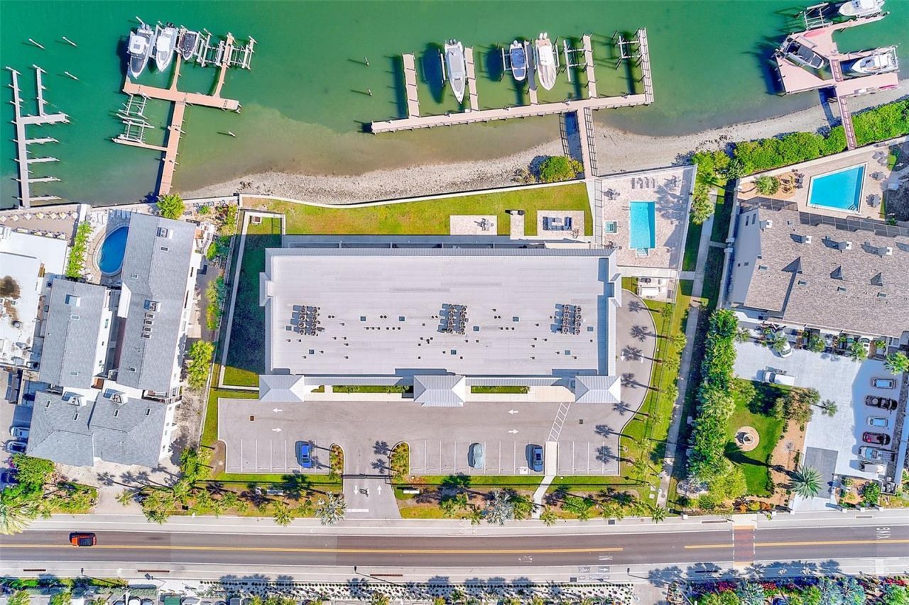 20001 Gulf Boulevard, Unit 301, Indian Shores, FL 33785 Photo