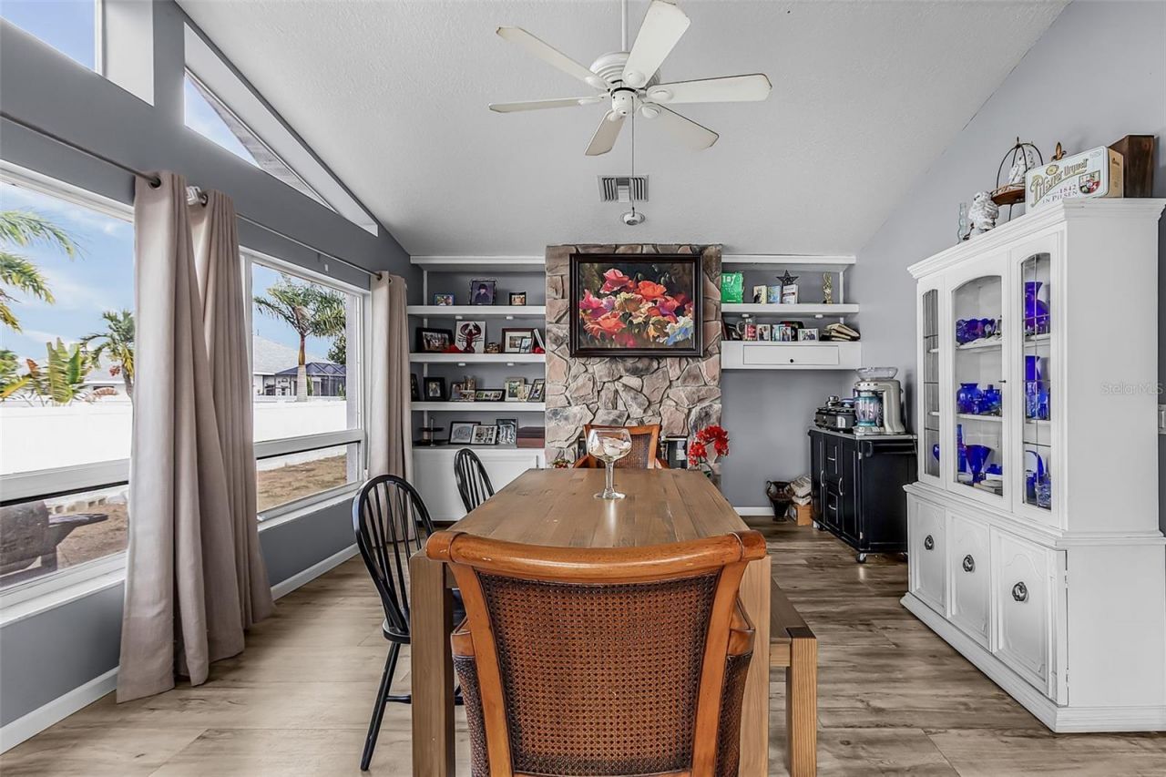 211 SW 47th Street, Cape Coral, FL 33914 Photo