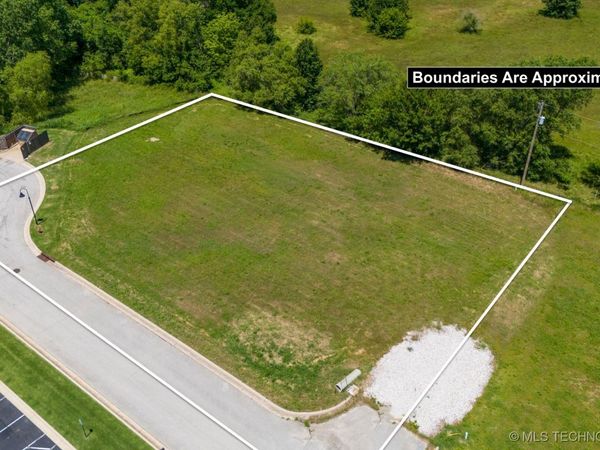 12805 E 101st Place North , Owasso, OK 74055