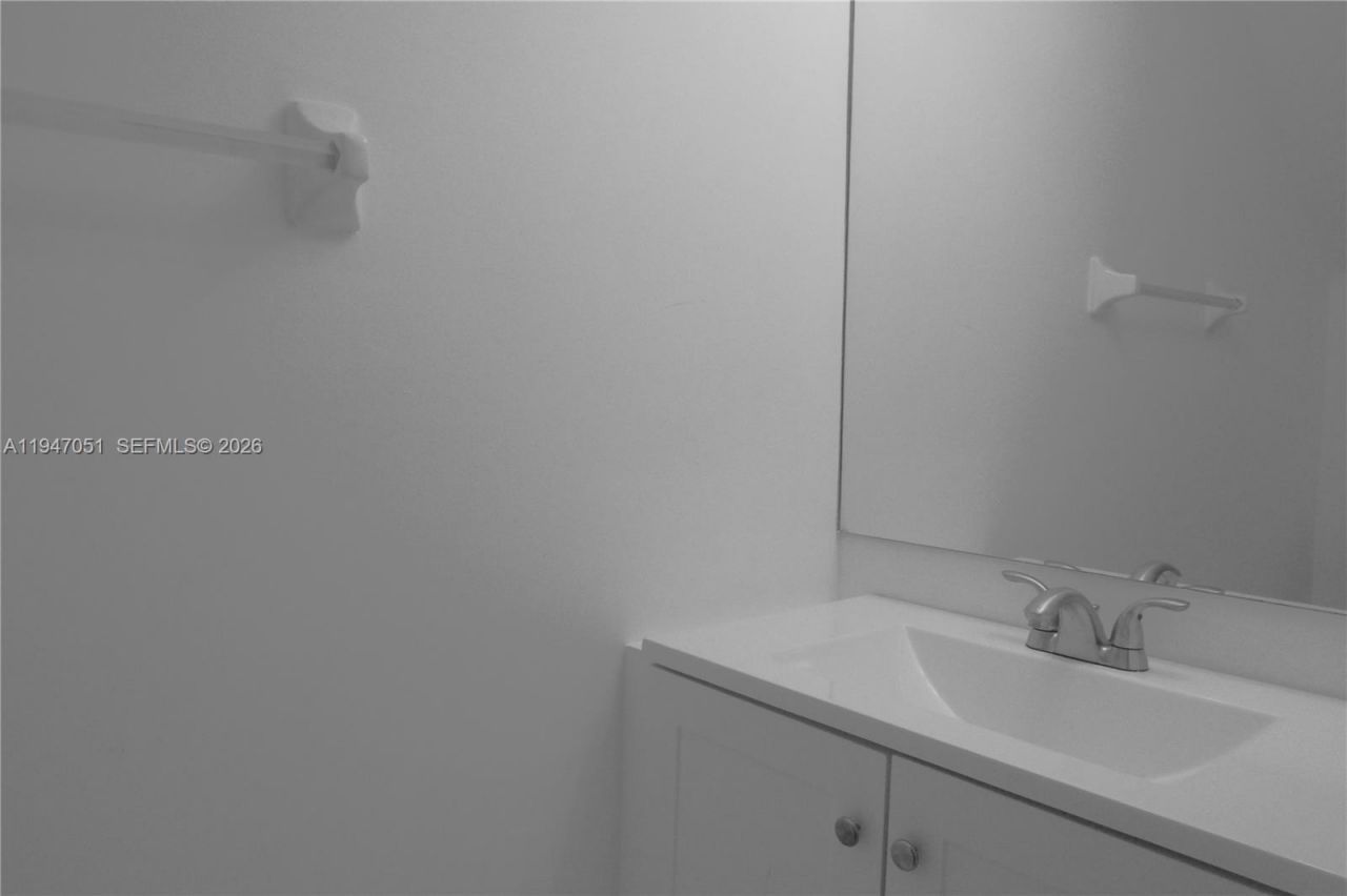 1485 NE 33rd Rd , Unit 101-1, Homestead, FL 33033 Photo