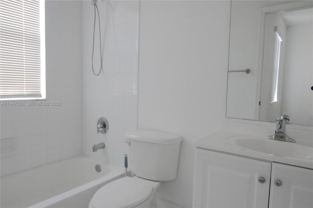 1485 NE 33rd Rd , Unit 101-1, Homestead, FL 33033 Photo