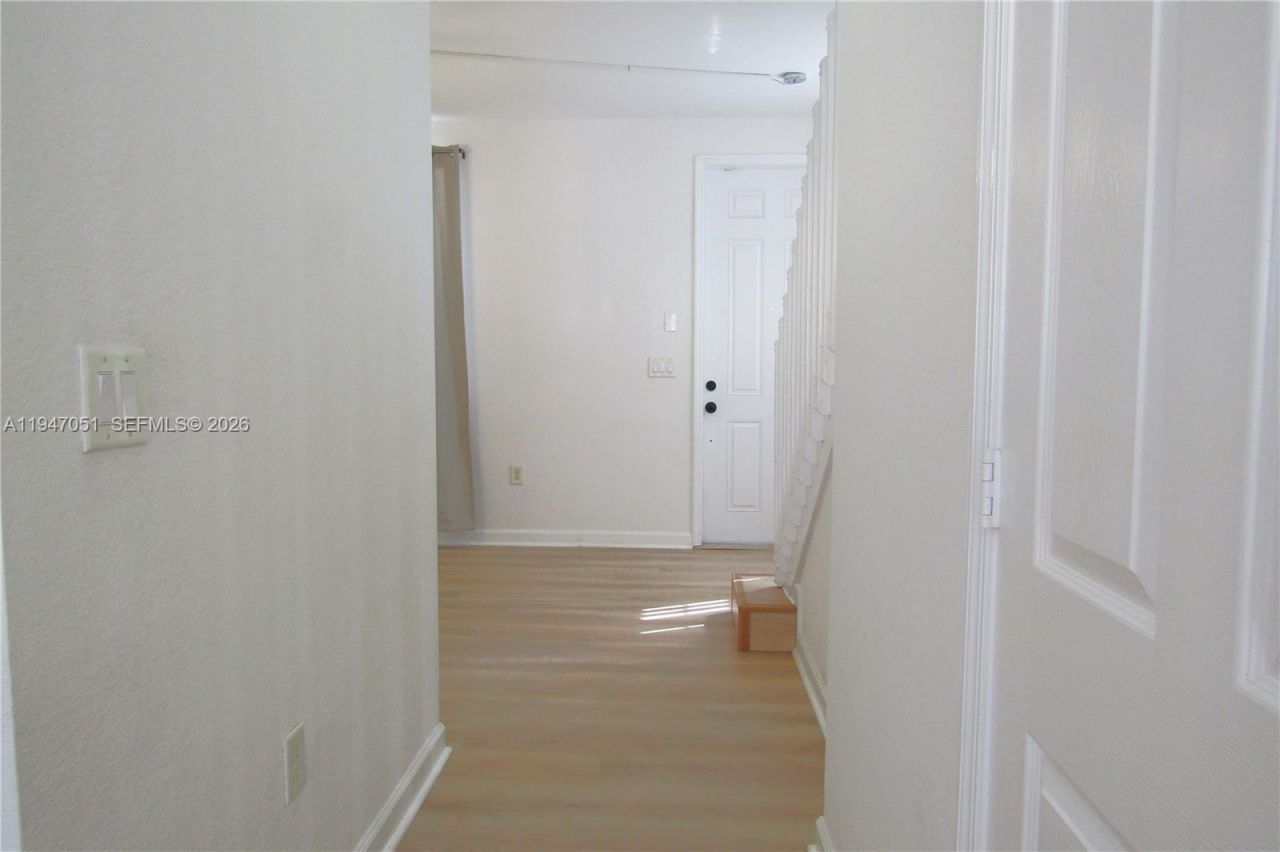 1485 NE 33rd Rd, Unit 101-1, Homestead, FL 33033 Photo