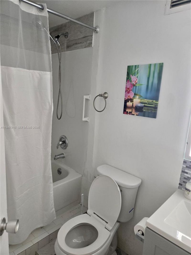 801 Brickell Bay Dr, Unit 764, Miami, FL 33131 Photo