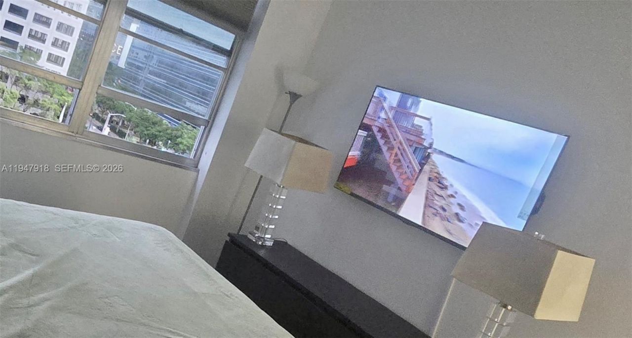 801 Brickell Bay Dr, Unit 764, Miami, FL 33131 Photo