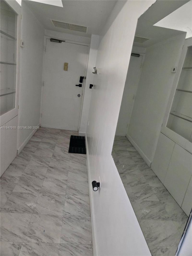 801 Brickell Bay Dr, Unit 764, Miami, FL 33131 Photo