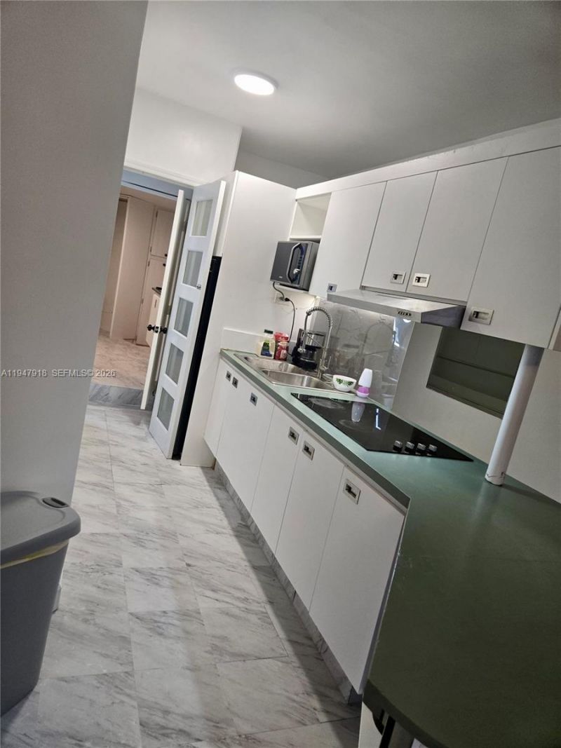 801 Brickell Bay Dr, Unit 764, Miami, FL 33131 Photo