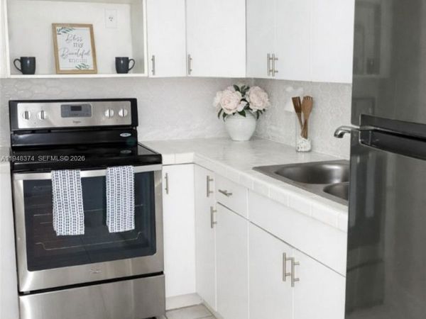 4845 NW 7th St , Unit 106-5, Miami, FL 33126