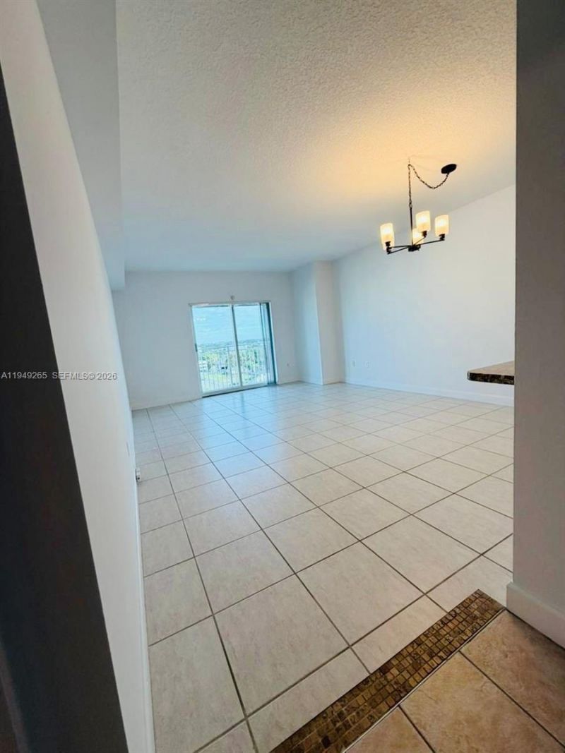 50 Menores Ave, Unit 828, Coral Gables, FL 33134 Photo
