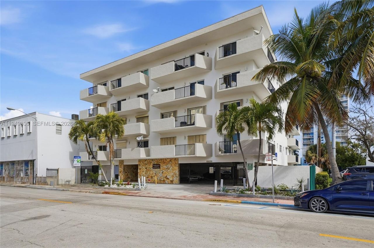 6965 Harding Ave, Unit 404, Miami Beach, FL 33141 Photo