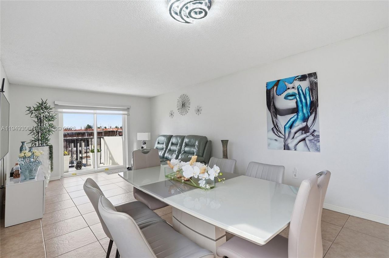 6965 Harding Ave, Unit 404, Miami Beach, FL 33141 Photo