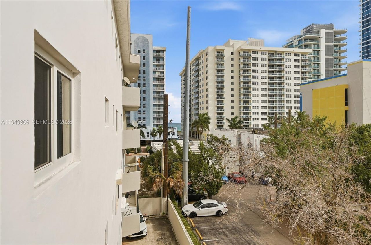 6965 Harding Ave, Unit 404, Miami Beach, FL 33141 Photo