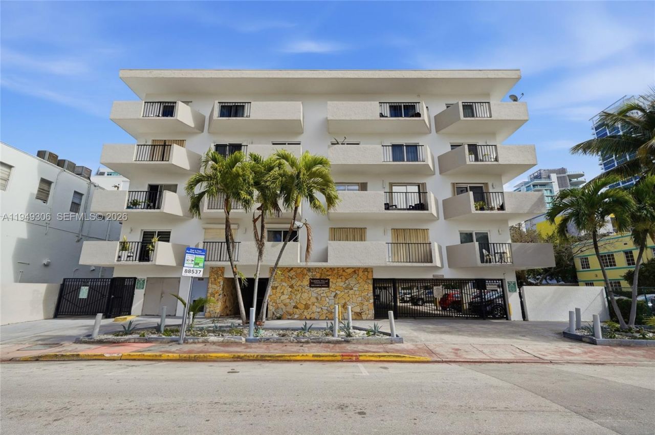 6965 Harding Ave, Unit 404, Miami Beach, FL 33141 Photo