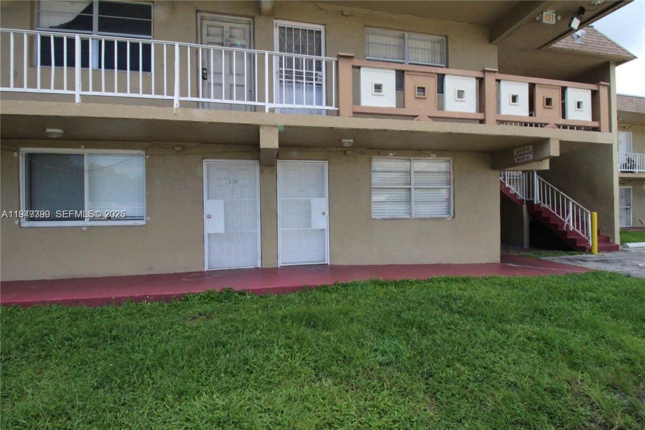 301 NW 177th St, Unit 107, Miami Gardens, FL 33169 Photo