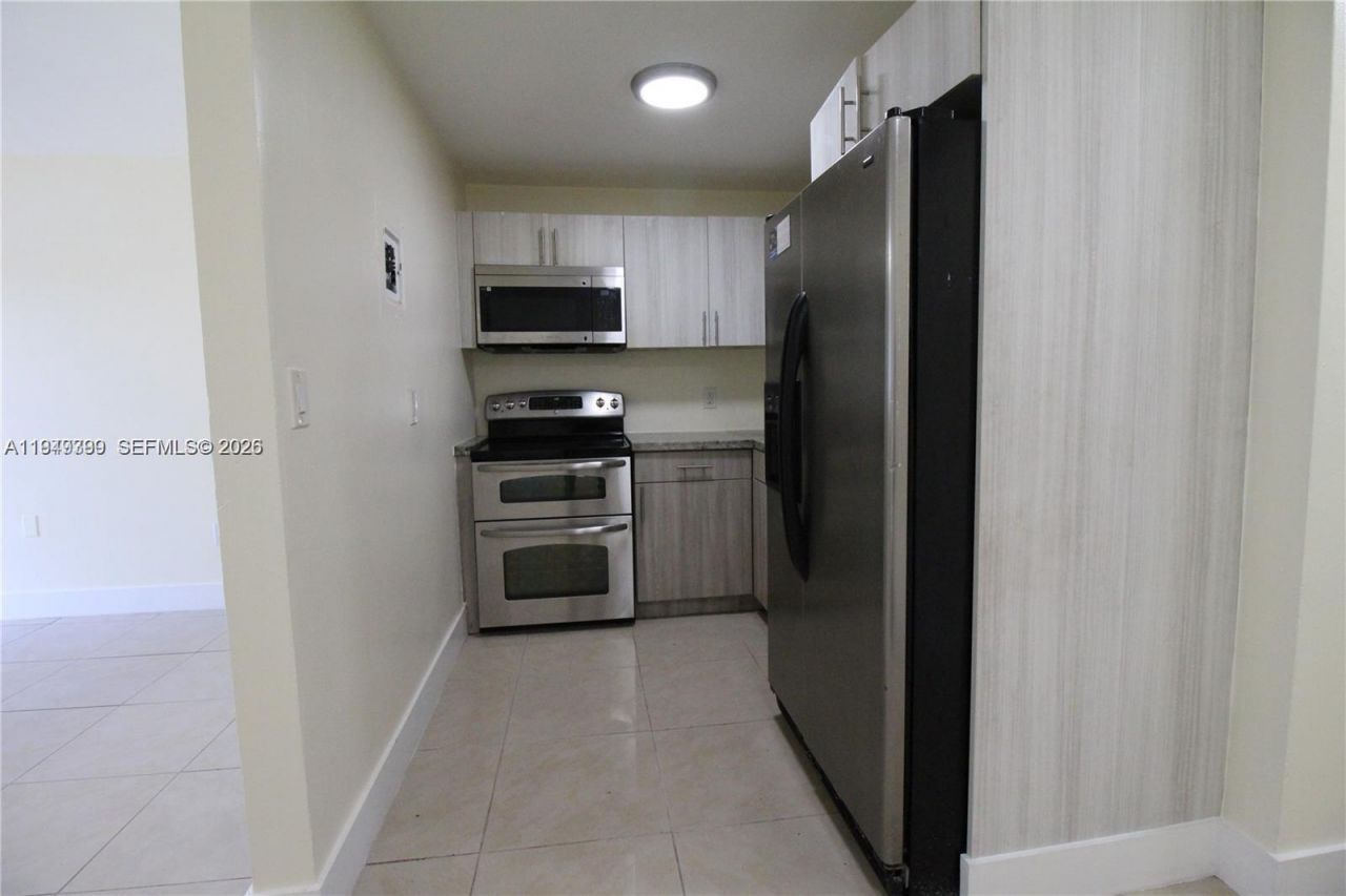 301 NW 177th St, Unit 107, Miami Gardens, FL 33169 Photo