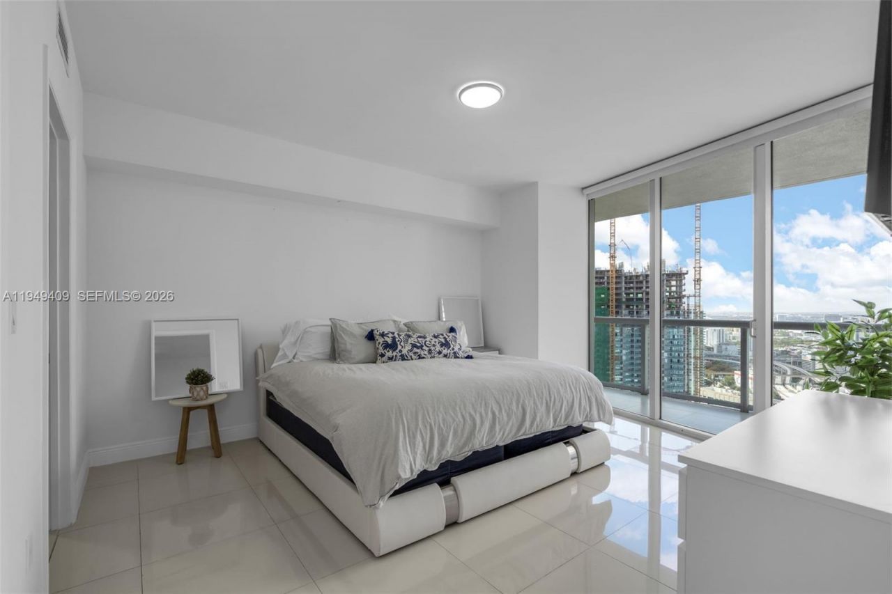 465 Brickell Ave, Unit 4006, Miami, FL 33131 Photo