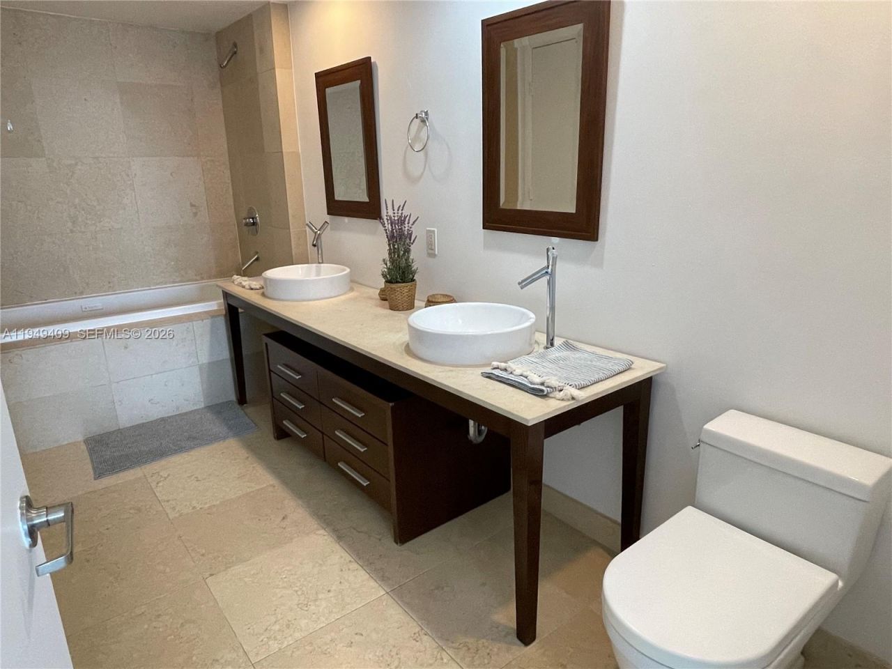 465 Brickell Ave , Unit 4006, Miami, FL 33131 Photo